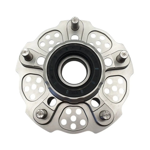 Sprocket carrier by Dilone (new version, lighter) for Aprilia RS 660 Tuono 660 Tuareg 660 in ergal aluminium billet silver