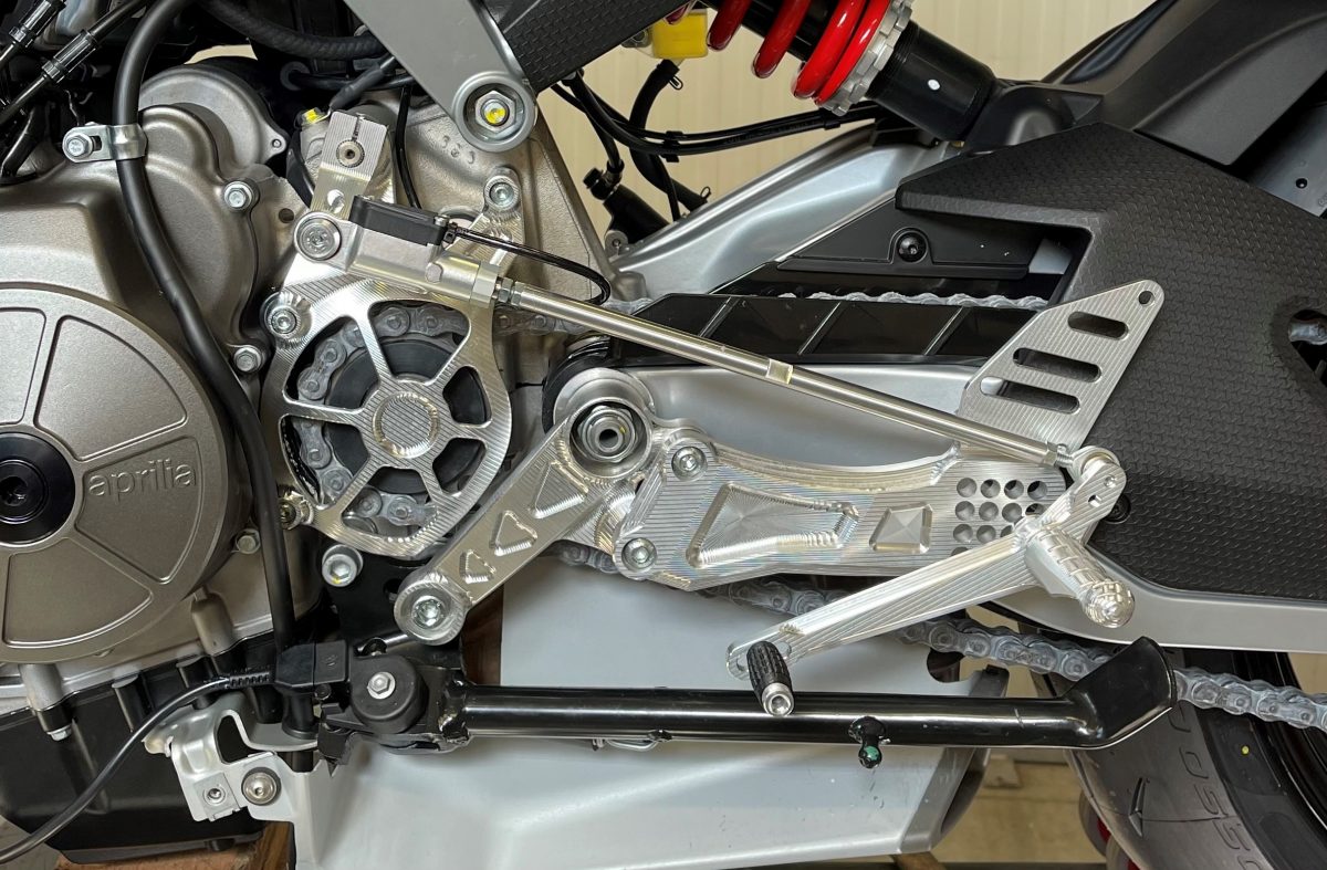 FlyHammer Rearset for Aprilia RS 660 Tuono 660 Silver